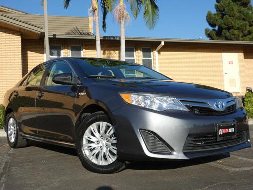 2013 Toyota Camry Hybrid SE