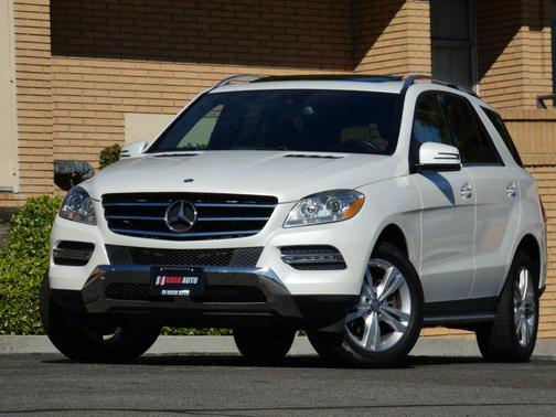 White 2015 Mercedes-Benz M-Class ML 350 4MATIC
