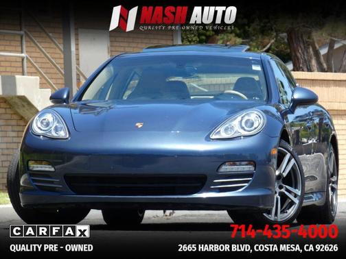 Blue 2013 Porsche Panamera 4S