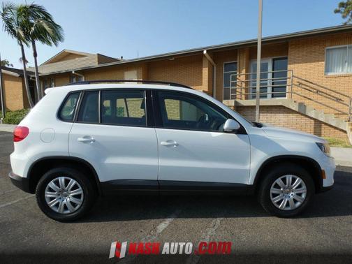 Pure White 2017 Volkswagen Tiguan 2.0T S