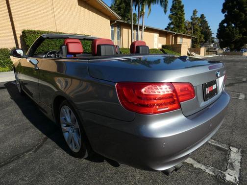 2013 BMW 328 328i Convertible 2D