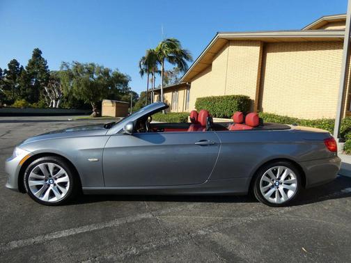 2013 BMW 328 328i Convertible 2D
