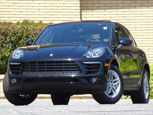 2018 Porsche Macan Base