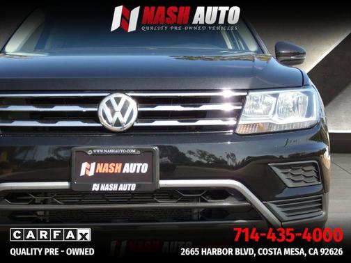 Deep Black Pearl Metallic 2018 Volkswagen Tiguan 2.0T SE 4MOTION