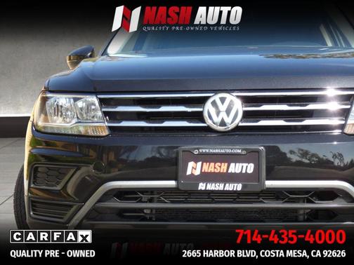 Deep Black Pearl Metallic 2018 Volkswagen Tiguan 2.0T SE 4MOTION