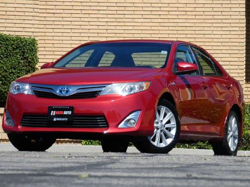 2013 Toyota Camry Hybrid XLE