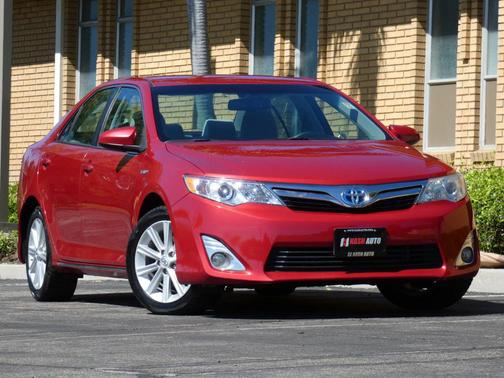 2013 Toyota Camry Hybrid XLE