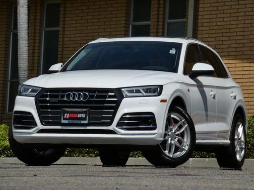 2020 Audi Q5 Premium Plus 55 TFSI e quattro S tronic