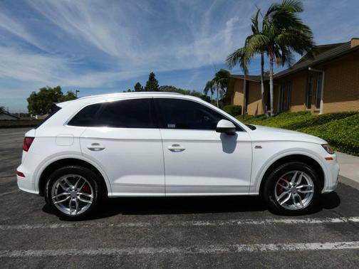 2020 Audi Q5 Premium Plus 55 TFSI e quattro S tronic
