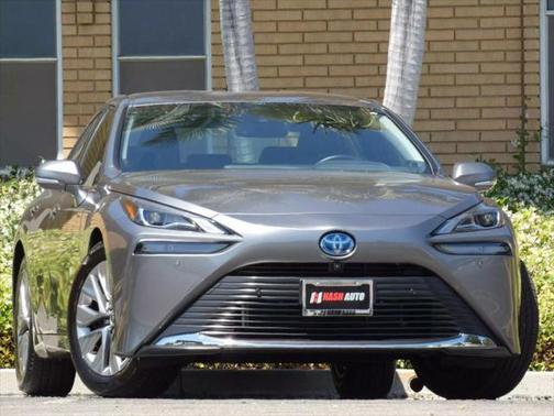 2022 Toyota Mirai Base