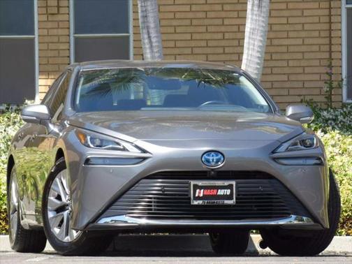 2022 Toyota Mirai Base