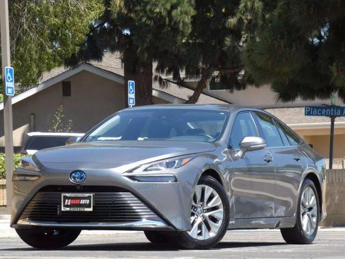 2022 Toyota Mirai Base