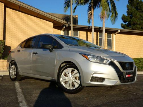 2020 Nissan Versa 1.6 S