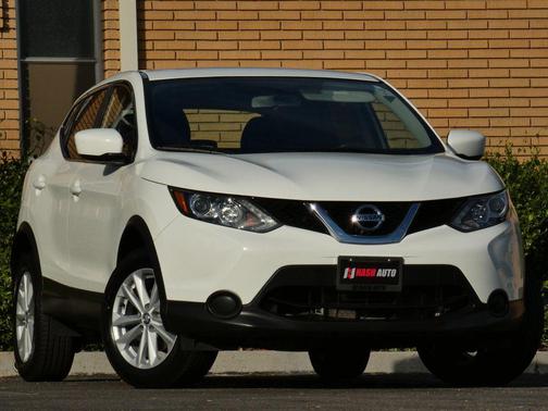 2017 Nissan Rogue Sport S