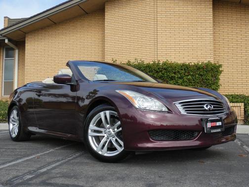 2009 INFINITI G37 Base