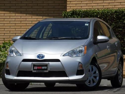 2014 Toyota Prius c Three