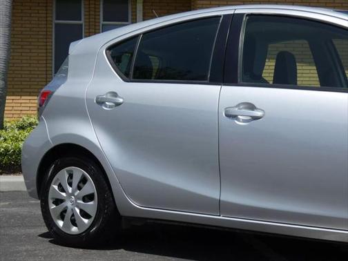 2014 Toyota Prius c Three