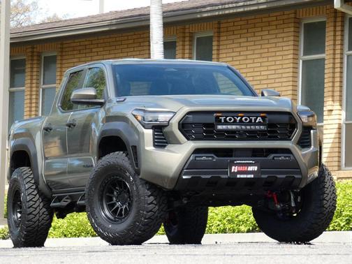 2025 Toyota Tacoma Hybrid TRD Off Road