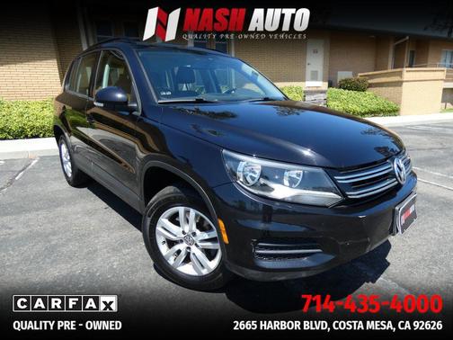 Deep Black Pearl 2017 Volkswagen Tiguan 2.0T S 4MOTION