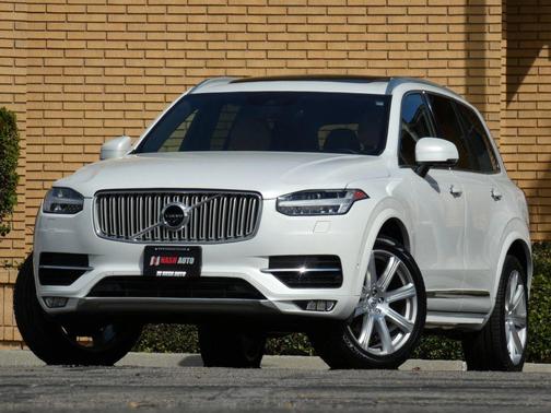 2017 Volvo XC90 T6 Inscription