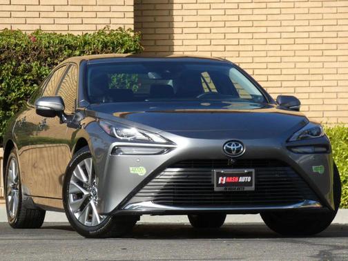 2023 Toyota Mirai Base