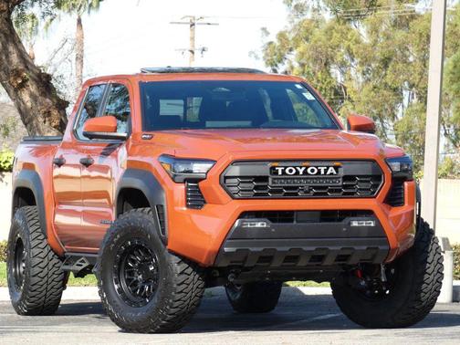 2025 Toyota Tacoma TRD Off Road