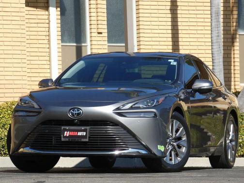 2023 Toyota Mirai Base