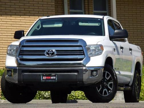 2017 Toyota Tundra SR5