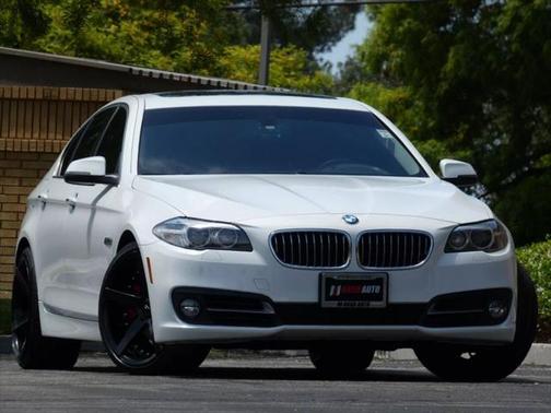 2015 BMW 528 528i Sedan 4D