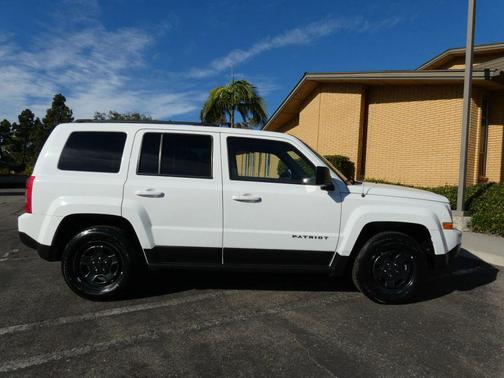 2017 Jeep Patriot Sport
