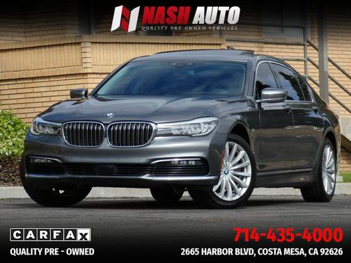 Gray 2018 BMW 740 740i Sedan 4D