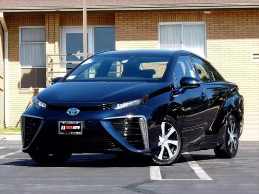 2016 Toyota Mirai Base