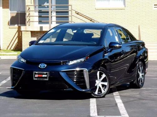 2016 Toyota Mirai Base