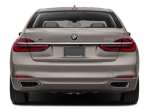 White 2018 BMW 750 I