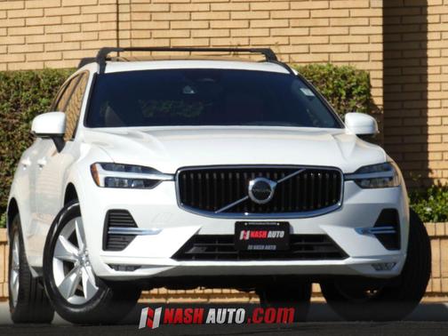 White 2022 Volvo XC60 B5 Momentum