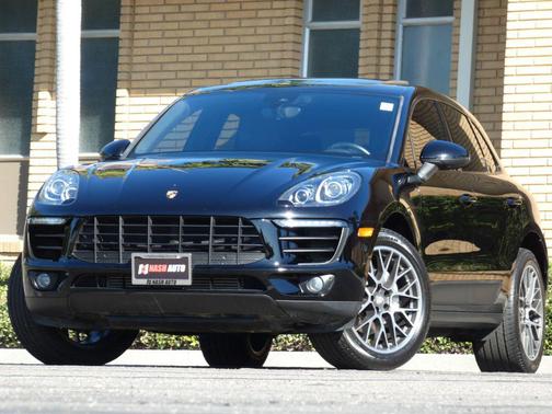 2018 Porsche Macan Sport Utility 4D