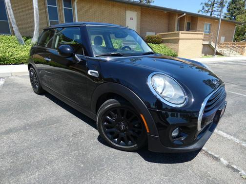 Midnight Black Metallic 2018 MINI Hardtop Cooper
