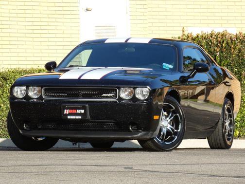 2013 Dodge Challenger SXT