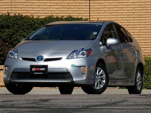 2014 Toyota Prius Plug-in Advanced