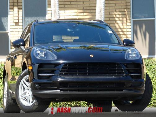 Black 2020 Porsche Macan Macan Sport Edition