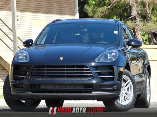 Black 2020 Porsche Macan Macan Sport Edition