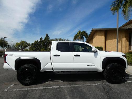 2025 Toyota Tacoma TRD Off Road