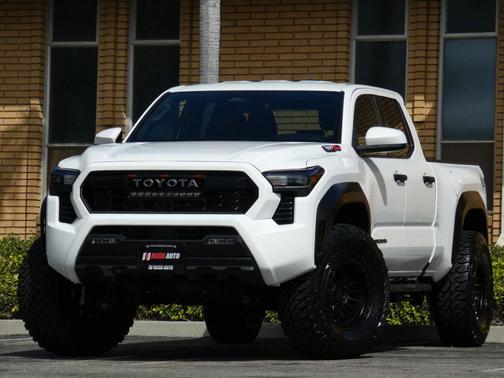 2025 Toyota Tacoma TRD Off Road