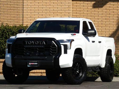 2025 Toyota Tundra SR