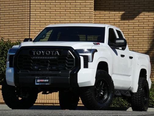 2025 Toyota Tundra SR