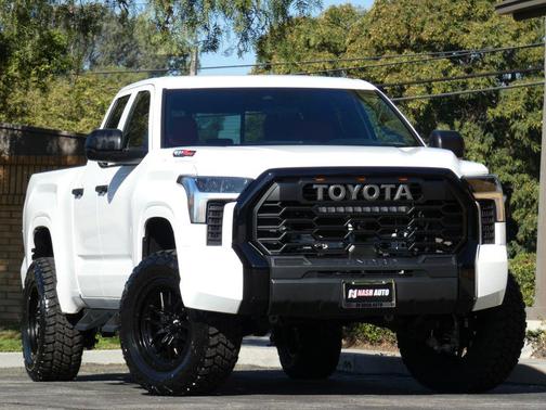 2025 Toyota Tundra SR