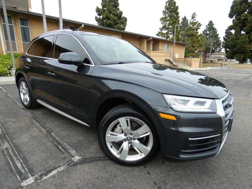 Gray 2018 Audi Q5 2.0T Tech Premium