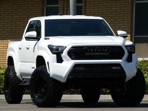 2025 Toyota Tacoma TRD Off Road