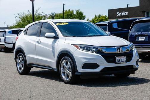 Platinum White Pearl 2021 Honda HR-V LX