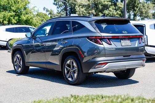 Amazon Gray 2025 Hyundai TUCSON Hybrid SEL Convenience